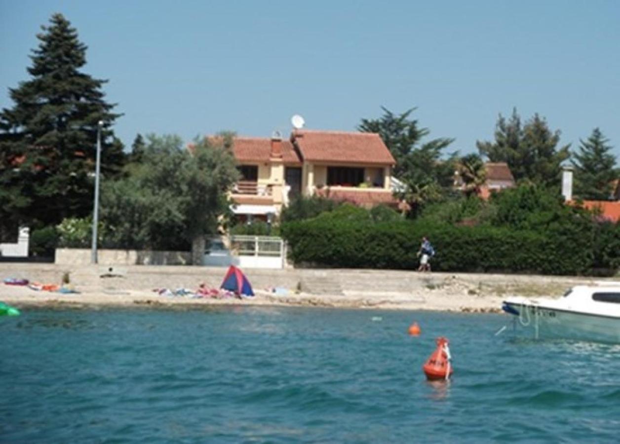 Adria Apartments Sveti Filip i Jakov Exteriör bild